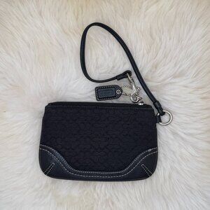 GUC Coach Signature Classic Wristlet (Small) in Canvas/Leather